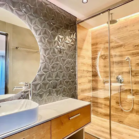 Luxury Sun With Private Pool By Dadovillas Вилла *